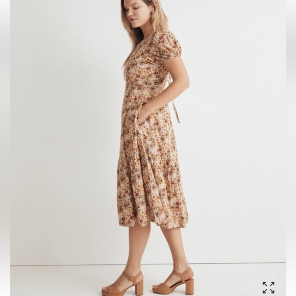 DressMadewell Puff Sleeve Open Tie Back Front Reversible Midi - Picture 3 of 11